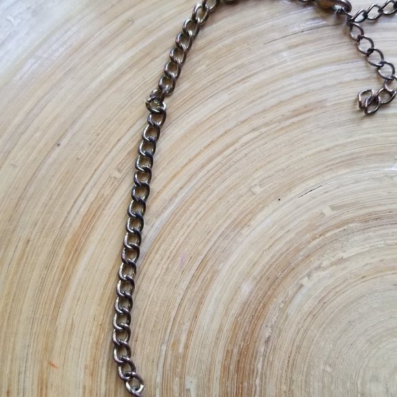 3/$20 Fashion Jewelry Flower Necklace - Picture 6 of 9